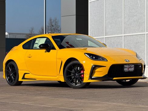 New 2026 Toyota GR86 YUZU Limited image 2