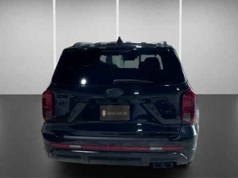 Used 2024 Hyundai Palisade Limited FWD image 8