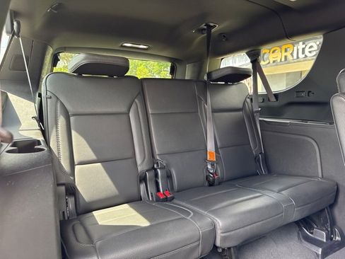 Used 2023 GMC Yukon XL Denali image 17