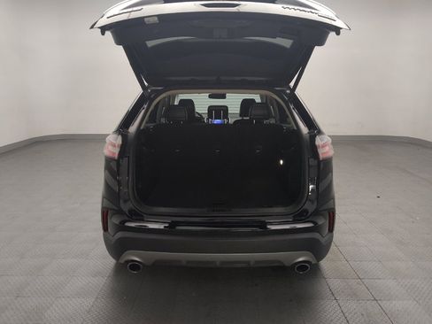 Used 2020 Ford Edge Titanium FWD image 29