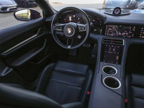 Certified 2022 Porsche Taycan Turbo image 33