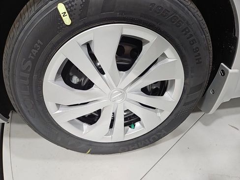 New 2025 Nissan Versa S w/ Trunk Package image 25