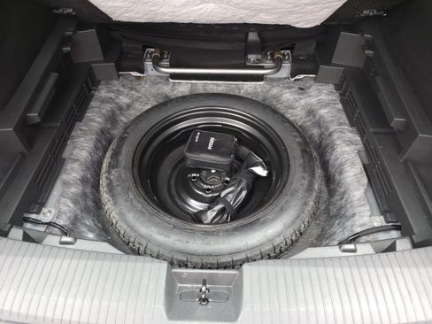 Used 2021 Nissan Rogue SV FWD image 31