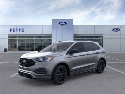 New 2024 Ford Edge SE w/ Black Appearance Package