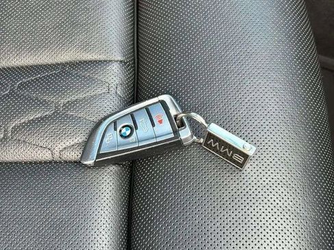 Used 2020 BMW X7 xDrive40i w/ M Sport Package image 66