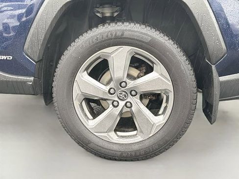 Used 2019 Toyota RAV4 Limited AWD/4WD image 29