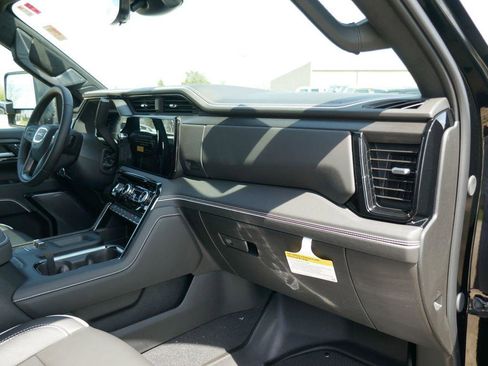 New 2026 GMC Sierra 2500 AT4X AWD/4WD image 16