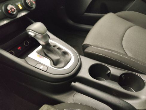 Used 2022 Kia Forte LXS image 26