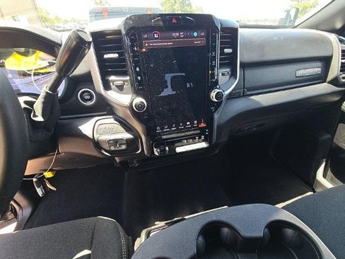 Used 2026 RAM 2500 Big Horn AWD/4WD image 9