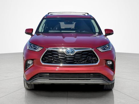 Used 2023 Toyota Highlander Limited image 8