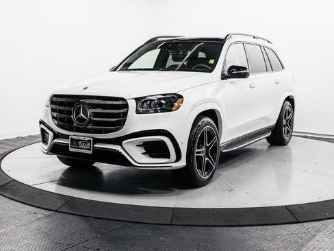 Certified 2026 Mercedes-Benz GLS 450 4MATIC image 3