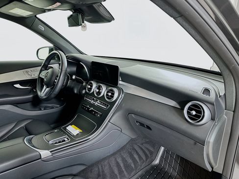 Certified 2022 Mercedes-Benz GLC 300 image 29