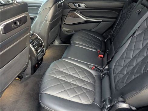 New 2026 BMW X7 xDrive40i image 16