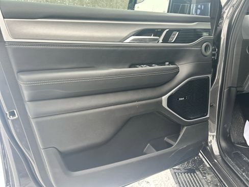 New 2026 Jeep Grand Wagoneer Limited image 18