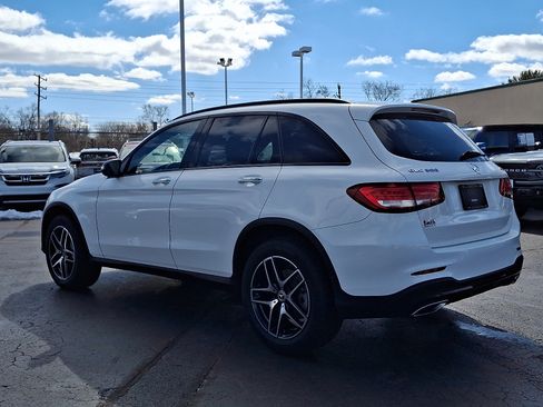 Used 2019 Mercedes-Benz GLC 300 4MATIC image 4