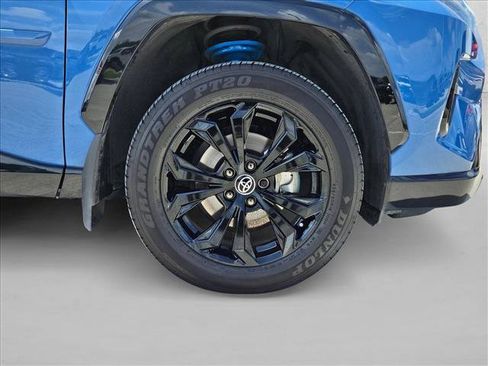 Used 2025 Toyota RAV4 SE AWD/4WD image 22