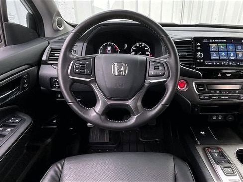 Used 2025 Honda Ridgeline RTL image 5