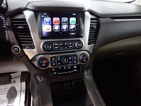 Used 2018 Chevrolet Suburban LT w/ LT Signature Package AWD/4WD image 34