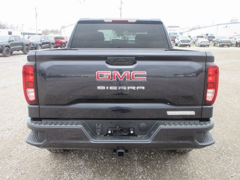 New 2026 GMC Sierra 1500 Elevation image 6