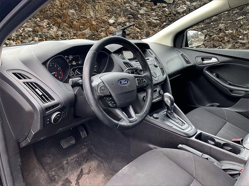 Used 2016 Ford Focus SE image 11