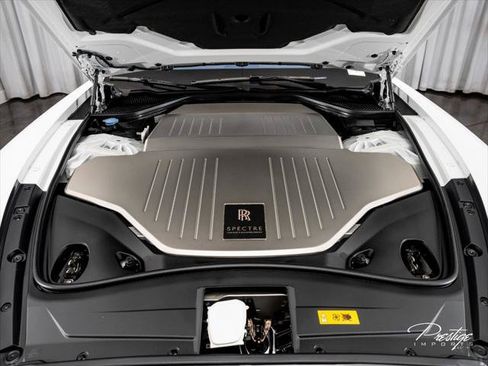 Used 2024 Rolls-Royce Spectre w/ Spectre Launch Package AWD/4WD image 5
