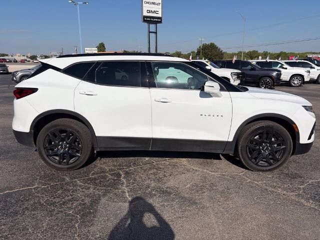 Used 2022 Chevrolet Blazer LT w/ Sound & Technology Package FWD image 6