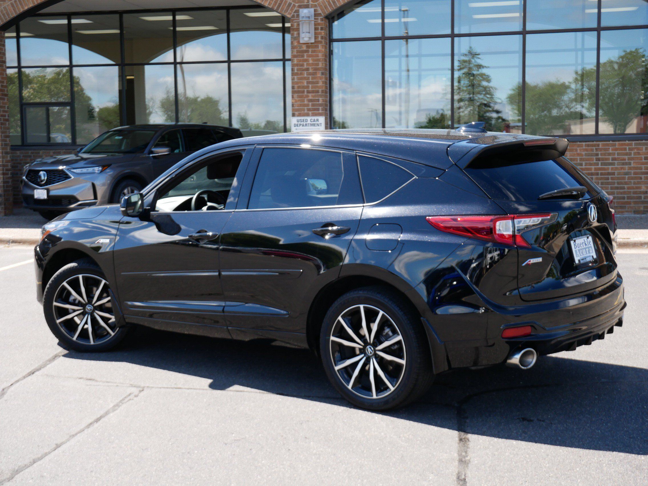 Certified 2025 Acura RDX w/ Advance Package AWD/4WD image 5