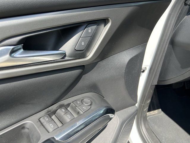 Used 2024 Chevrolet Traverse LT FWD image 24