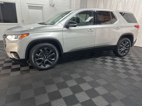 Used 2021 Chevrolet Traverse RS AWD/4WD image 3