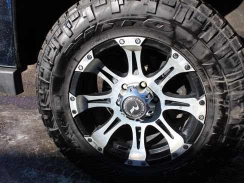 Used 2018 Chevrolet Silverado 1500 LTZ w/ Sport Package image 6