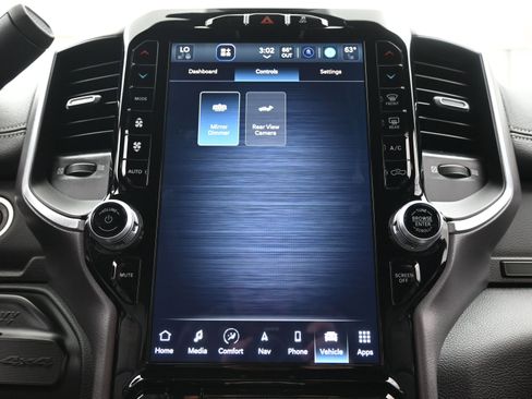 Used 2023 RAM 2500 Laramie w/ Night Edition image 33