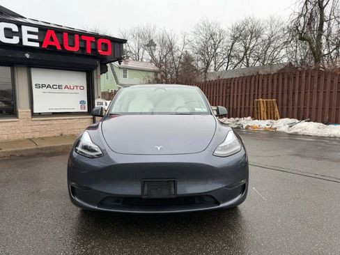 Used 2023 Tesla Model Y 2WD image 2