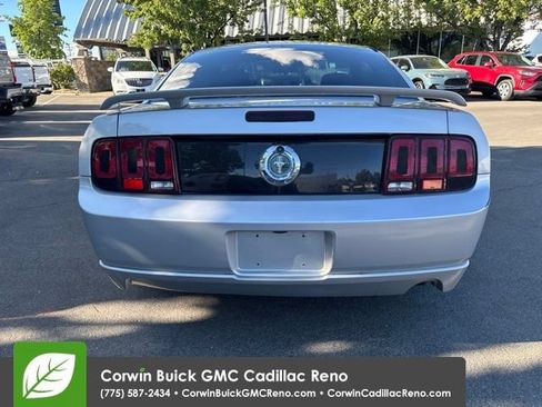 Used 2006 Ford Mustang Coupe RWD image 5