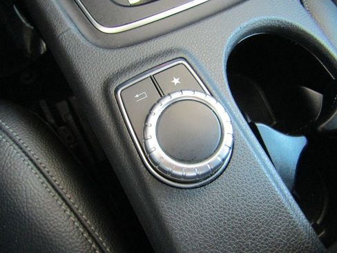 Used 2020 Mercedes-Benz GLA 250 GLA 250 4MATIC SUV image 20