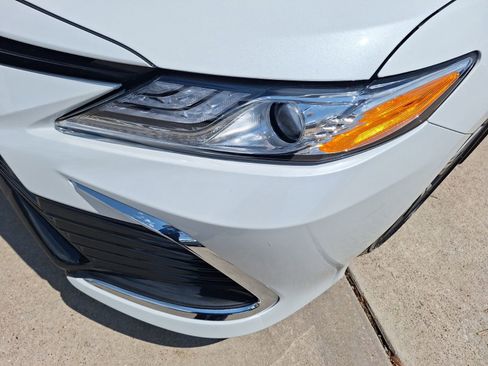 Used 2024 Toyota Camry XLE FWD image 10