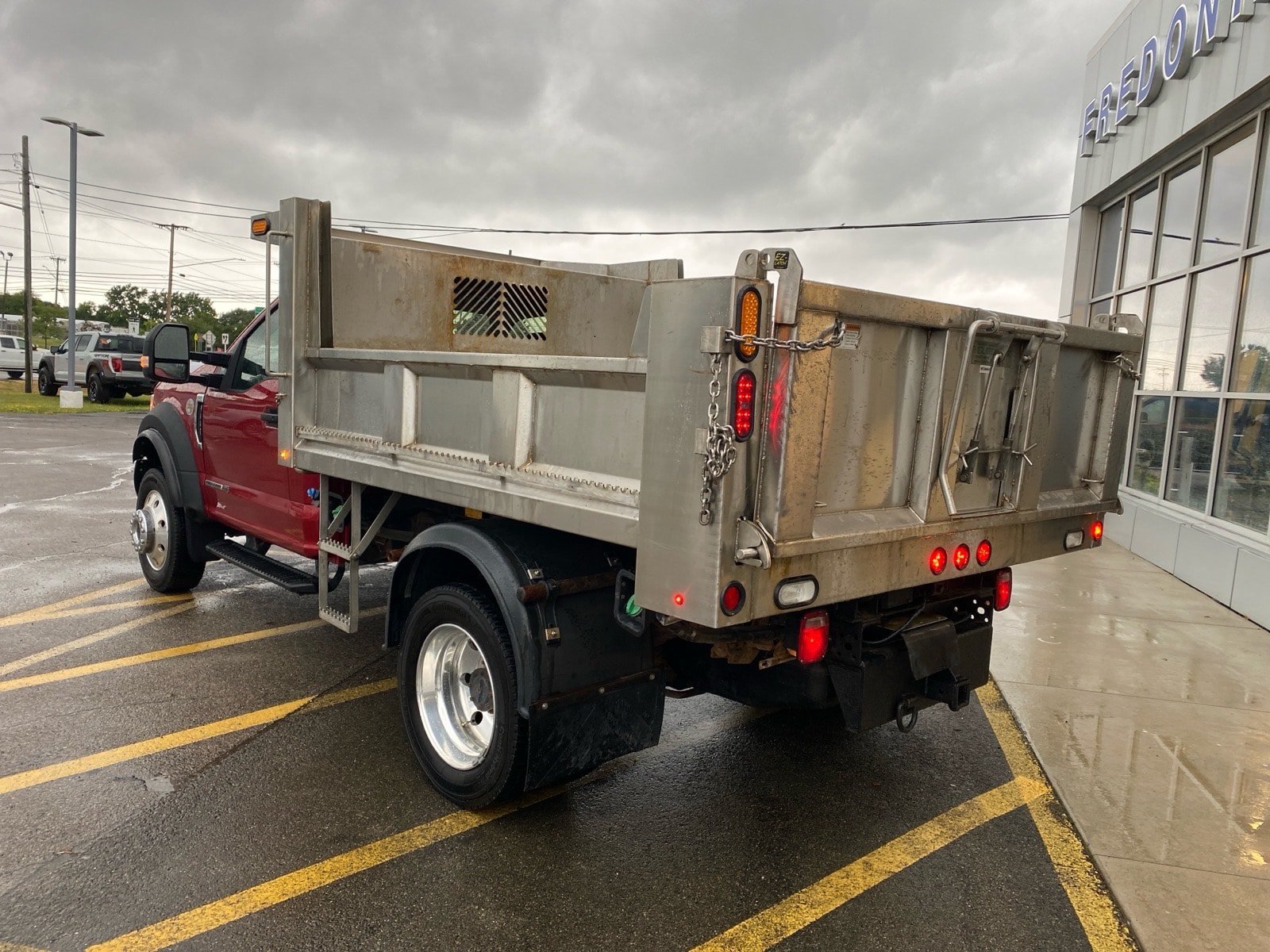 Used 2020 Ford F550 4x4 Regular Cab Super Duty w/ XLT Value Package image 4