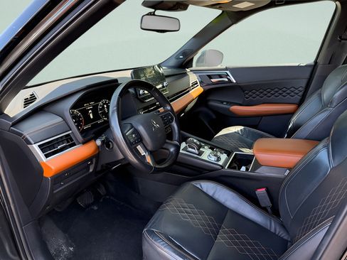 Used 2022 Mitsubishi Outlander SEL AWD/4WD image 4