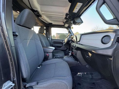Used 2025 Jeep Gladiator Willys image 15