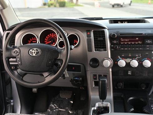Used 2012 Toyota Tundra 2WD Double Cab image 17