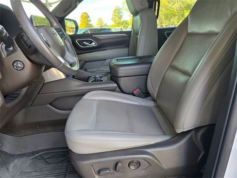 Used 2021 Chevrolet Tahoe Z71 w/ Luxury Package image 17