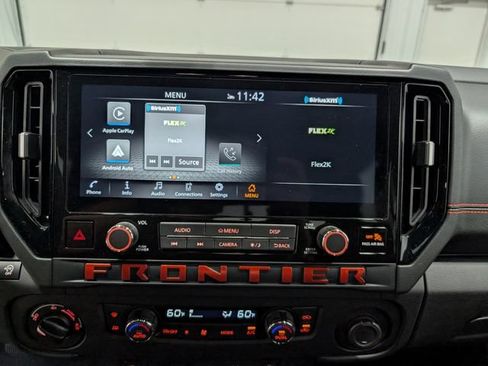 Used 2025 Nissan Frontier PRO-4X w/ Pro Convenience Package AWD/4WD image 21