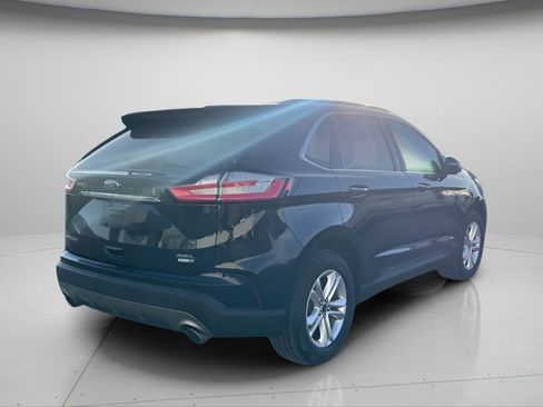 Used 2020 Ford Edge SEL image 6