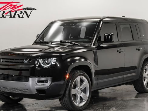 Used 2024 Land Rover Defender 110 SE image 1