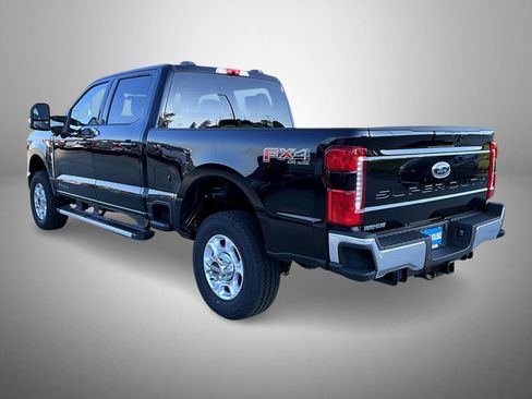 New 2026 Ford F350 XLT w/ XLT Premium Package AWD/4WD image 7