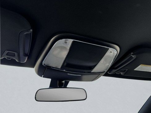 Used 2020 Dodge Charger SXT image 30