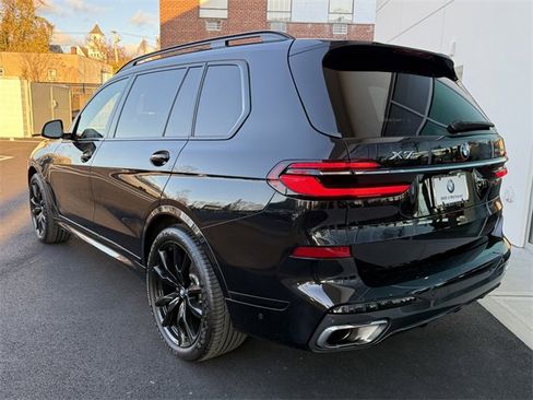 Certified 2023 BMW X7 xDrive40i w/ M Sport Package image 7