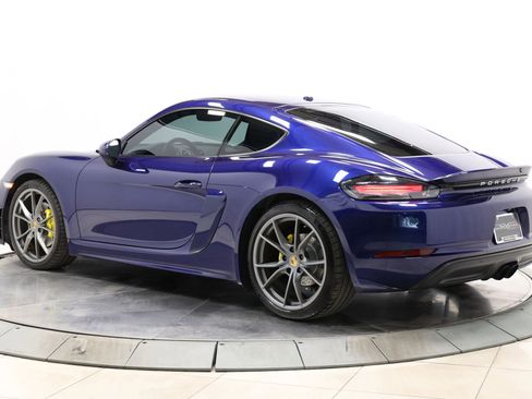 Used 2021 Porsche 718 Cayman RWD image 41