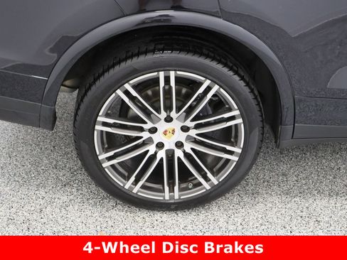 Used 2016 Porsche Cayenne image 6