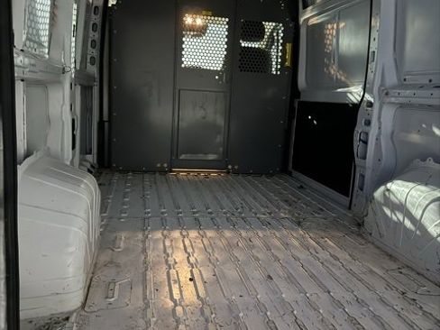 Used 2023 RAM ProMaster 2500 image 12