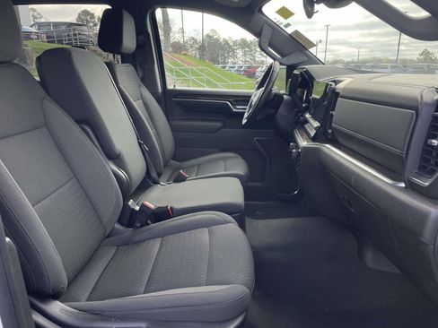 Used 2022 Chevrolet Silverado 1500 LT image 12